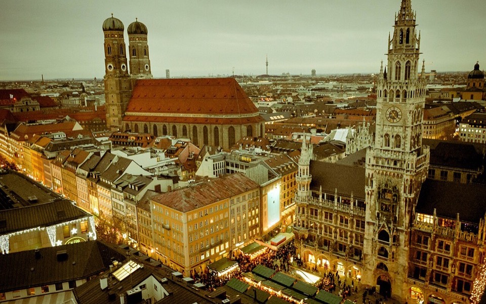 Munich Christkindlmarkt (Marienplatz)